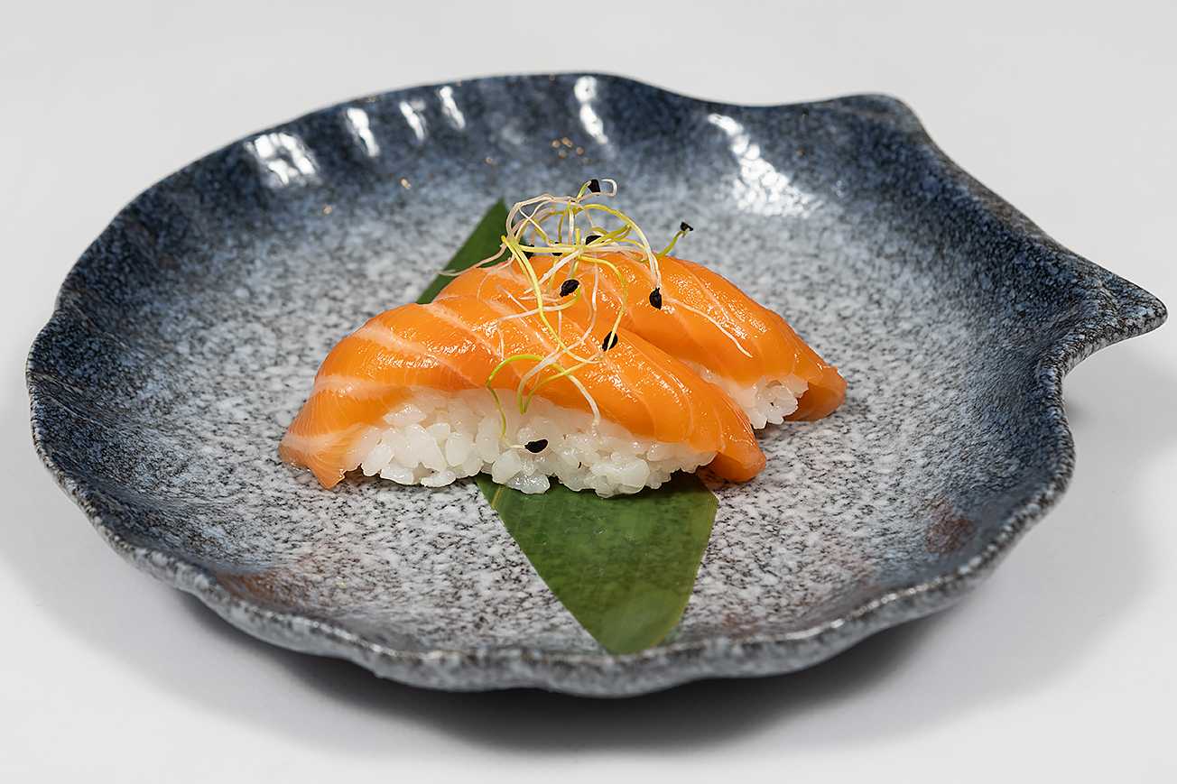 Sake, sushi salmón