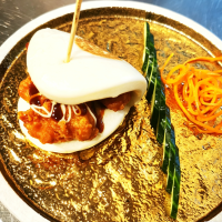 20. Bao buns de pollo frito (1 ud)