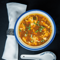 17. Sopa agridulce de ternera con verduras
